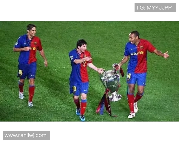 狂胜巴萨！巴黎4-0巴塞罗那，梅西面临欧冠夺冠困境